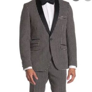 Paisley and Gray Black and White Suit, 44R 36x32